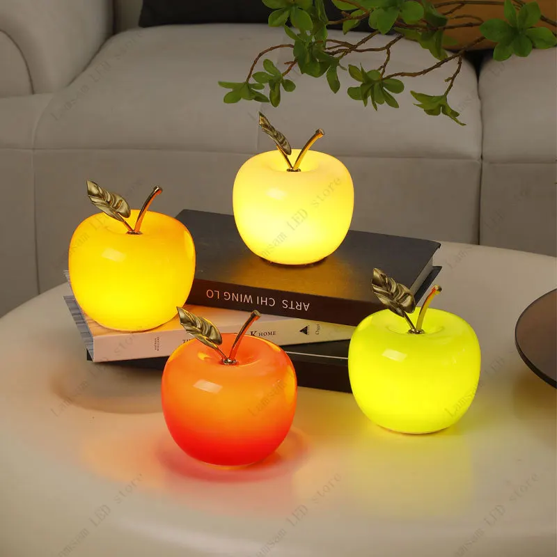 Decor Lighting Cy - AAA 배터리로 작동하는 LED 사과 테이블